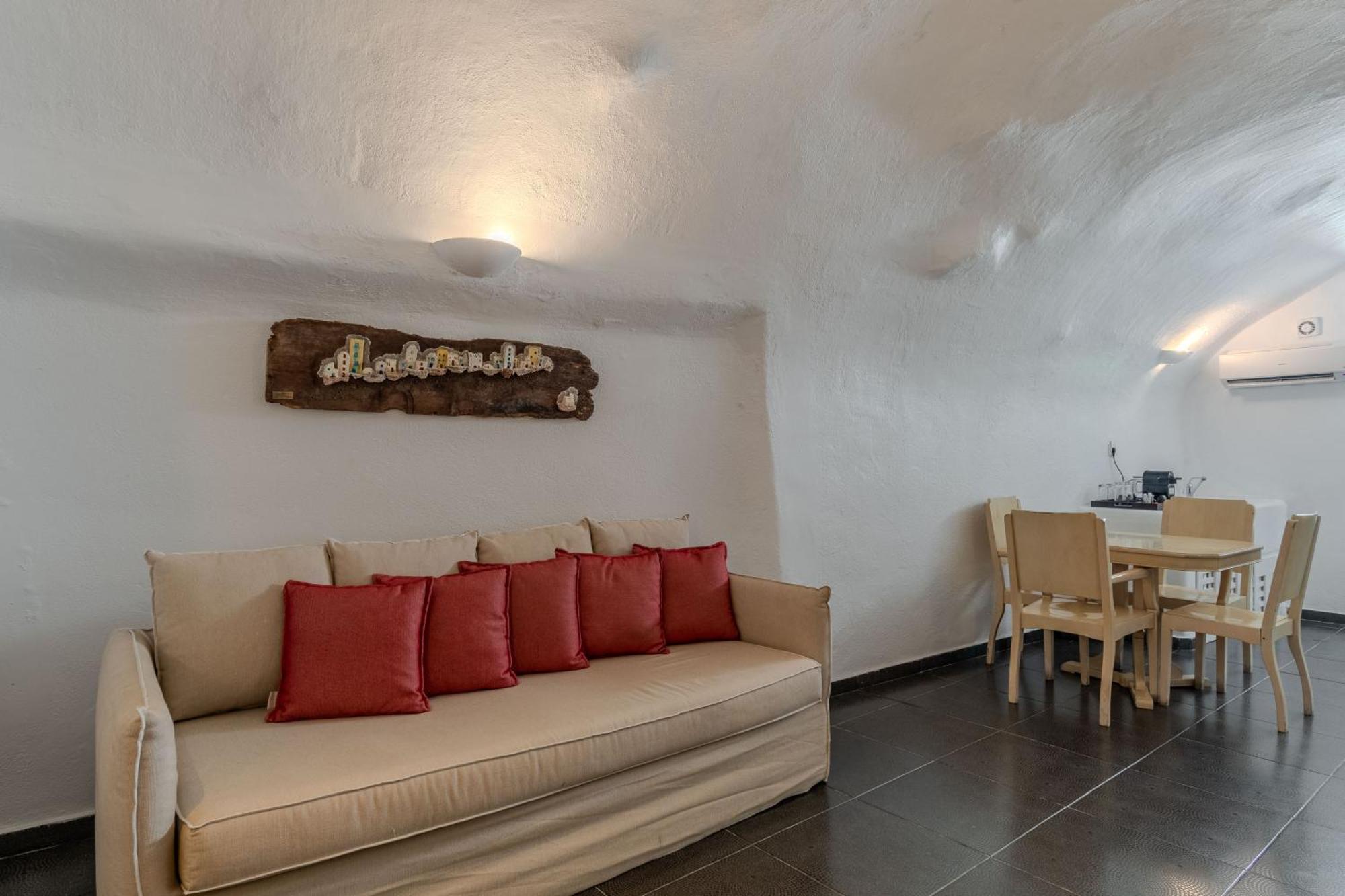 Aroma Suites Fira  Exterior photo