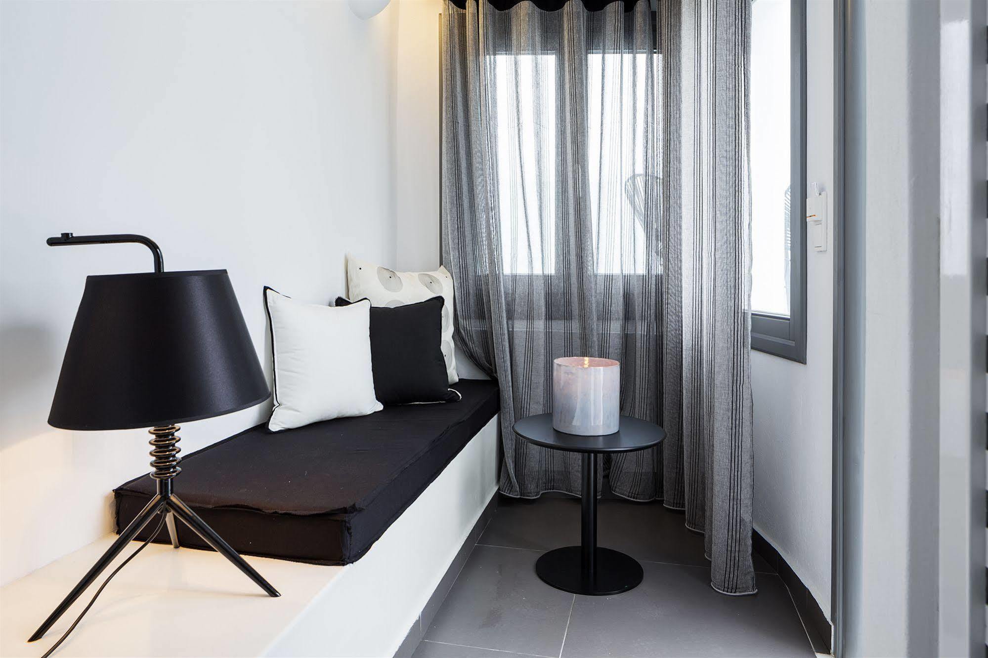 Aroma Suites Fira  Exterior photo