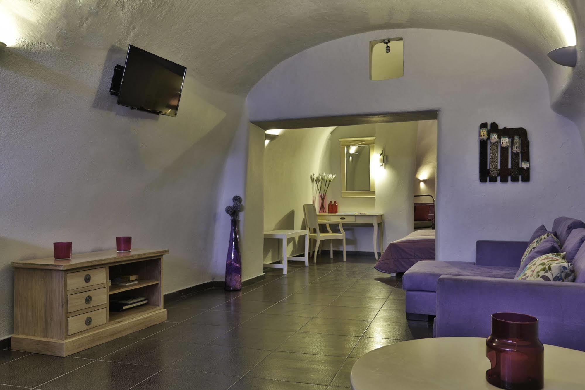 Aroma Suites Fira  Exterior photo