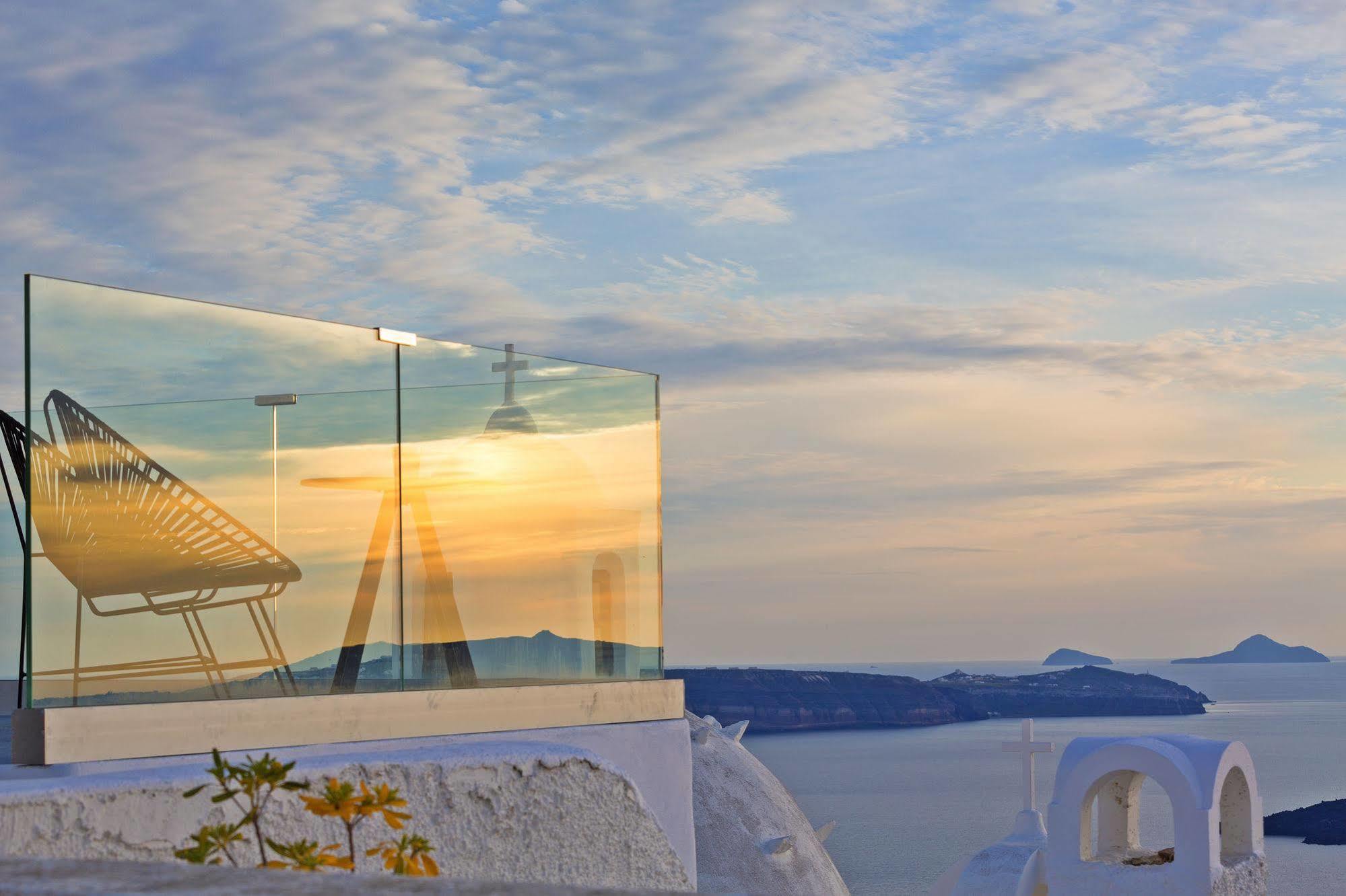 Aroma Suites Fira  Exterior photo