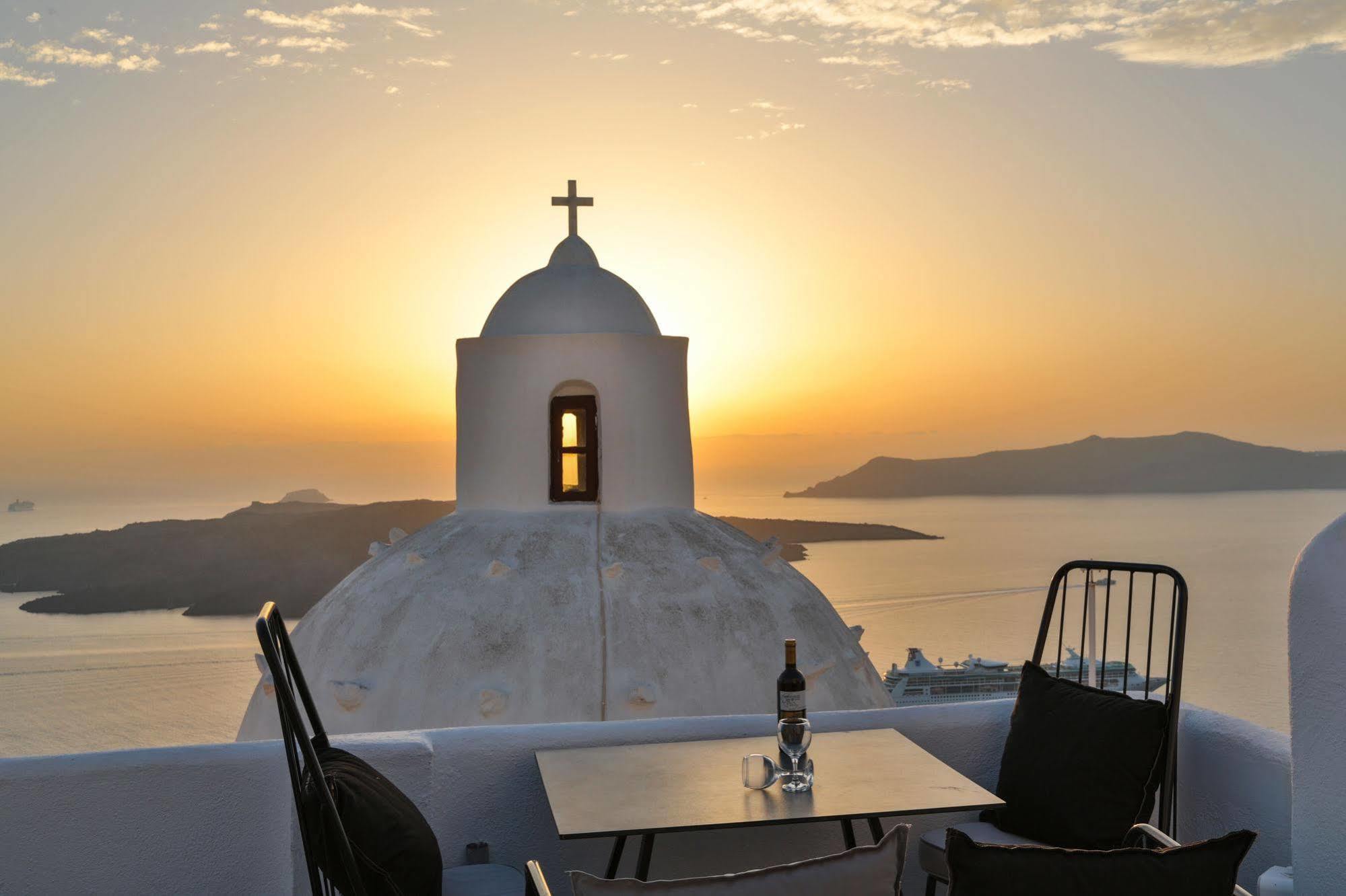 Aroma Suites Fira  Exterior photo